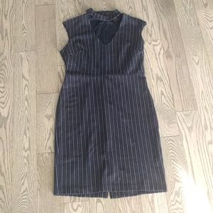 Beautiful dark blue classic dress by Eci NY 💕